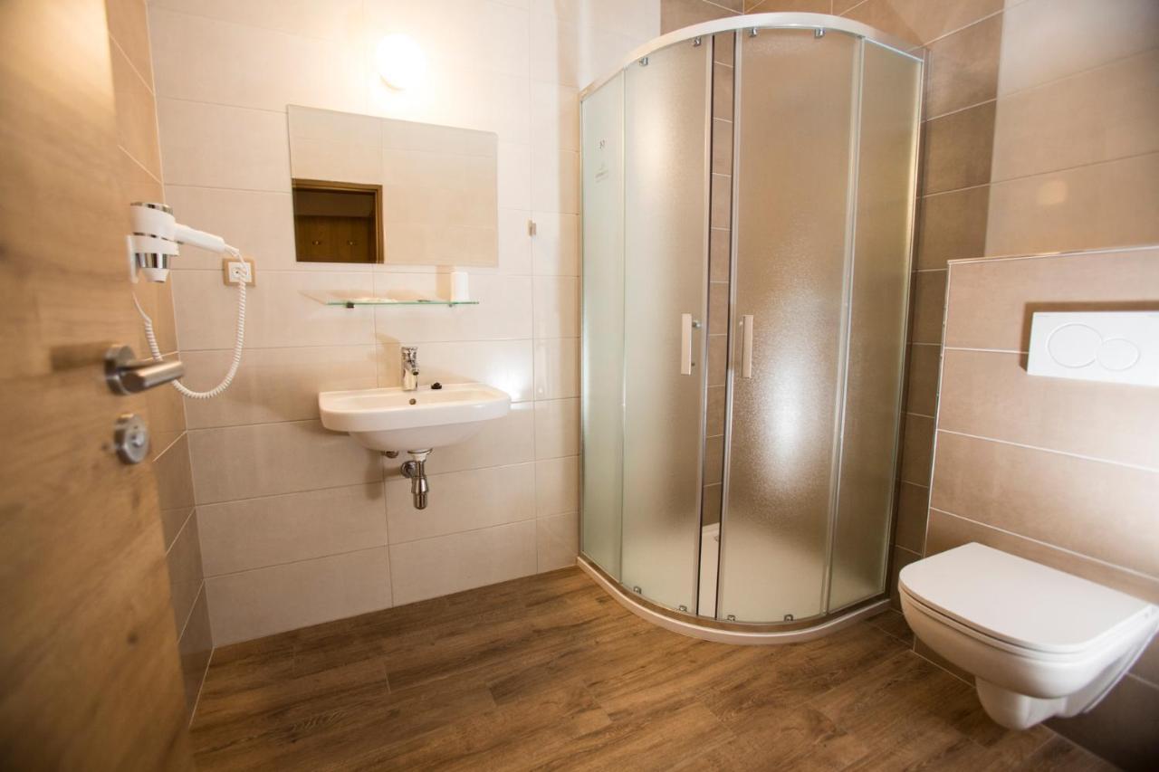 Bily Beranek Hotel Hladov Luaran gambar