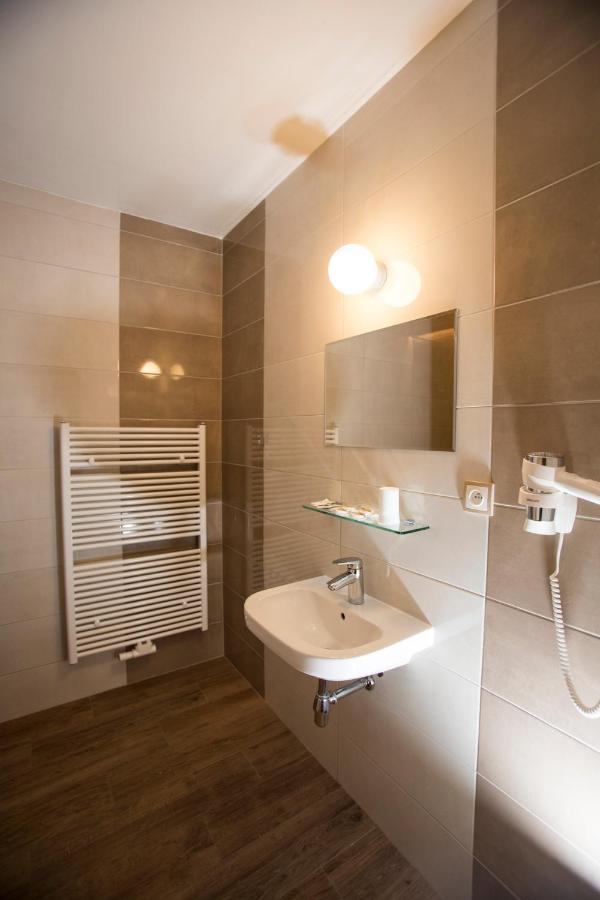 Bily Beranek Hotel Hladov Luaran gambar